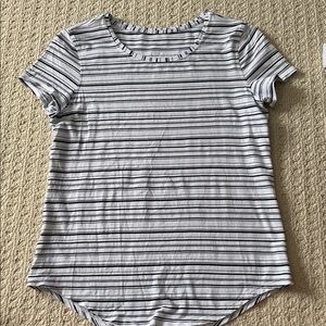 Lululemon tee